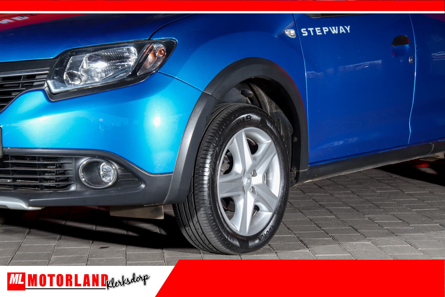 2015 Renault Sandero 900T Stepway Manual - Motorland Klerksdorp