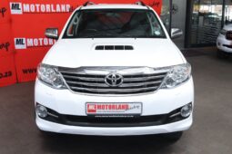 2015 Toyota Fortuner 3.0 D4-D R/B A/T full