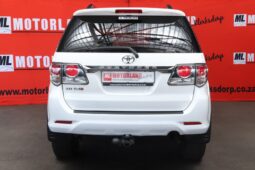 2015 Toyota Fortuner 3.0 D4-D R/B A/T full