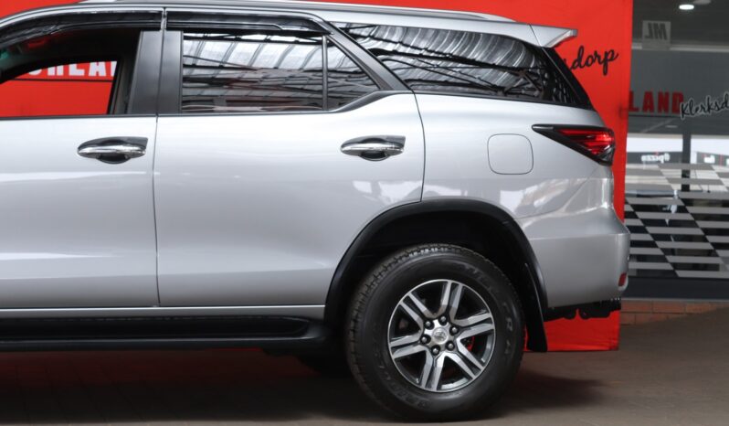 2017 Toyota Fortuner 2.4 GD-6 RB Auto full