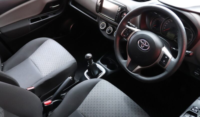 2014 Toyota Yaris 1.3 XS 5DR full