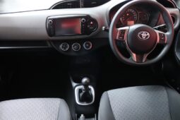 2014 Toyota Yaris 1.3 XS 5DR full