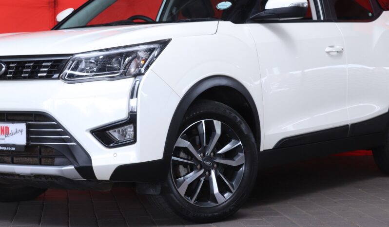 2020 Mahindra XUV 300 1.5D (M) full