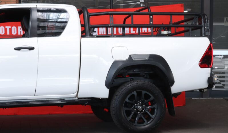 2023 Toyota Hilux 2.8 GD-6 RB Legend 4×4 E/Cab Auto full